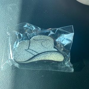 Cowboy hate hair clip